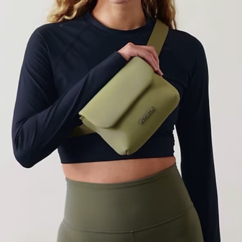 NWT ATHLETA Diem Fanny Pack- Army Green/ One Size